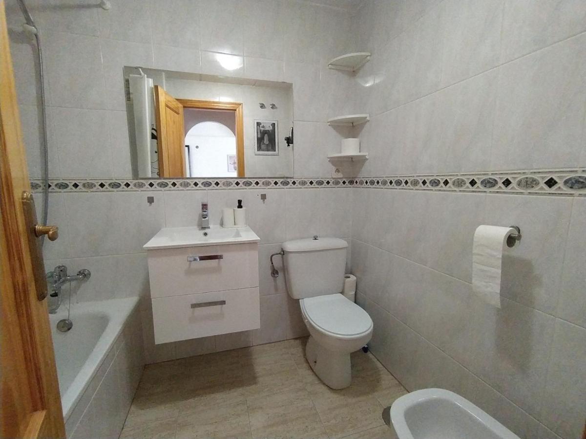 Mila Sloneczny Apartament W Torrevieja Centrum Exterior photo